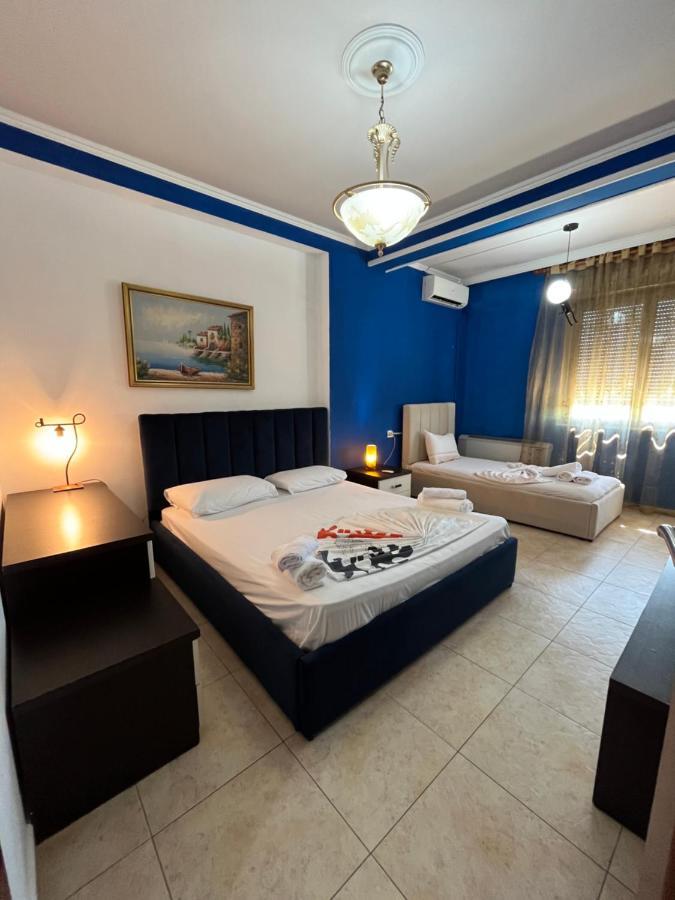 Skanderbeg Square Explorer Apartment *