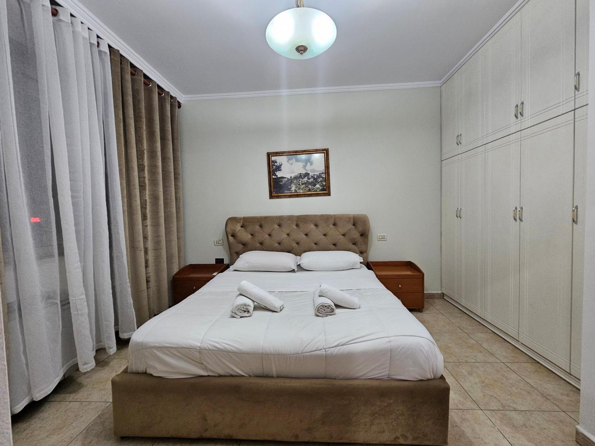 Skanderbeg Square Explorer Apartment Tirana
